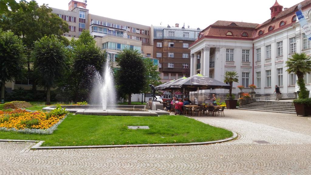 Apartmány Perla Karlovy Vary Esterno foto